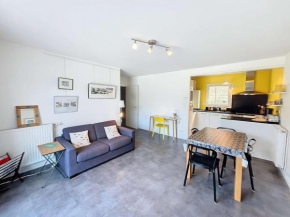 Appartement moderne centre-ville, 600m plage, résidence sécurisée, parking - FR-1-361-368